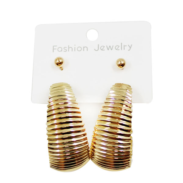 gold-ribbed-statement-earrings-2-pair